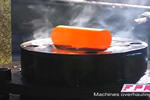 黄铜下料加热到锻造成形过程