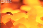 螺母和螺栓的锻造制作过程